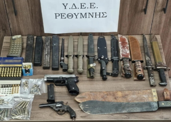 Κατασχεμένα όπλα και πυρομαχικά από την αστυνομική έρευνα στο Ρέθυμνο