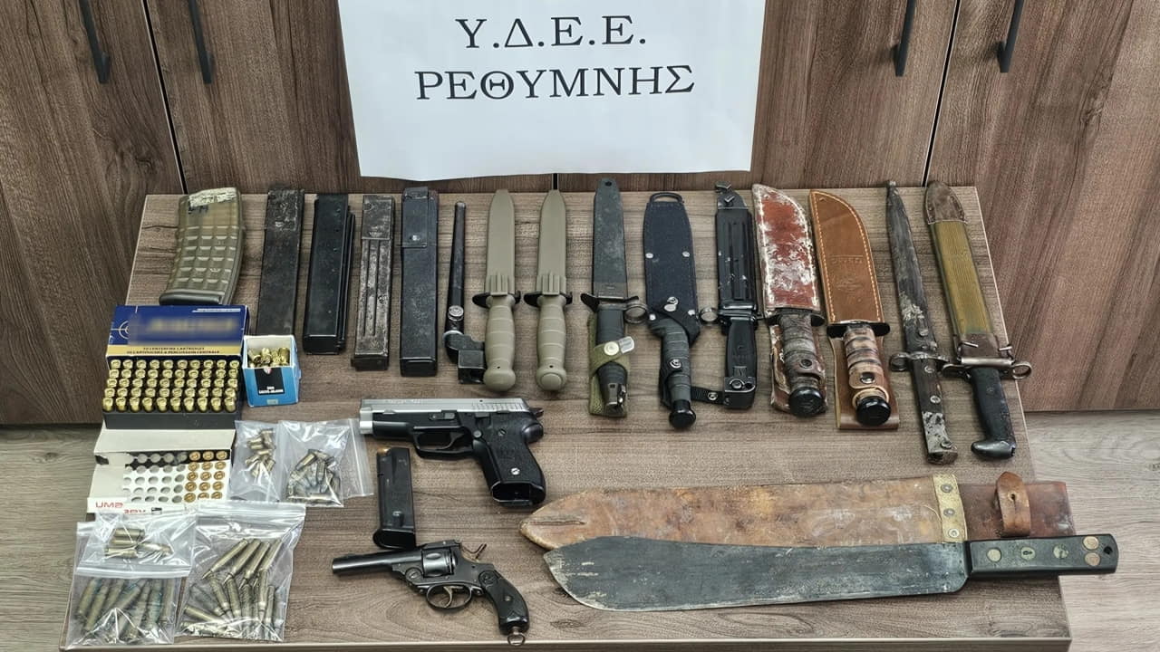 Κατασχεμένα όπλα και πυρομαχικά από την αστυνομική έρευνα στο Ρέθυμνο