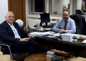 Συνάντησης του δημάρχου Βιάννου, Παύλου Μπαριτάκη, με τον γενικό γραμματέα του Υπουργείου Ναυτιλίας, Μανόλη Κουτουλάκη